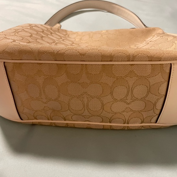 Coach khaki/tan & chalk leather shoulder bag - Picture 5 of 10